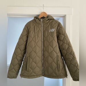 New Balance Puffer Coat - L